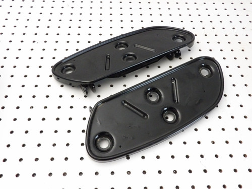 Harley-Davidson Street Glide OEM Rider Swept Wing Footboard Pans 51068-08 51070-08