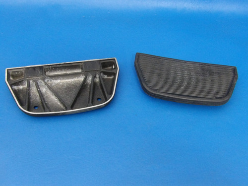 Harley-Davidson Touring OEM Passenger Footboard 50613-91A 50606-06