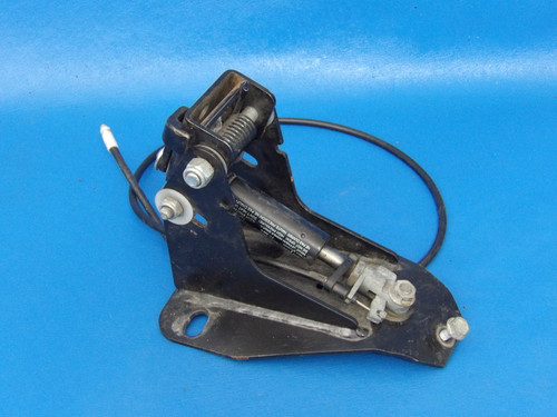 Harley-Davidson Touring OEM Adjustable Rider Backrest Mounting Bracket 52482-01A