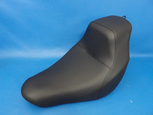 Harley Davidson 22-26 Softail Low Rider ST OEM Full Rider Solo Seat 52000496