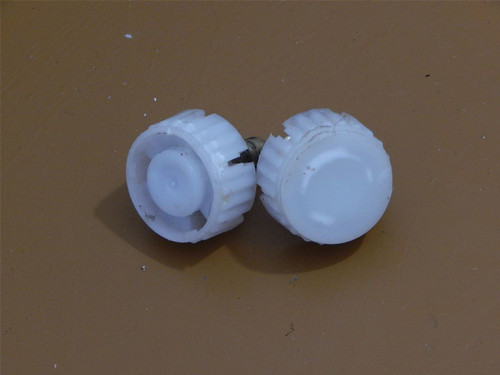 Samsung Side By Side Refrigerator RS2556SH Leveling Feet DA61-00805F