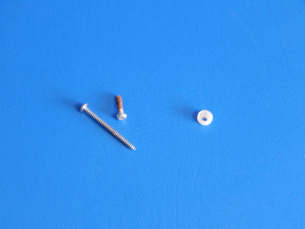 Woods Upright Freezer F15NAC Door Handle Screws