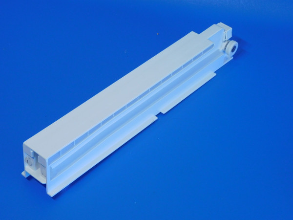 Hisense Refrigerator HRF266N6CSE Center Crisper Guide B05271326