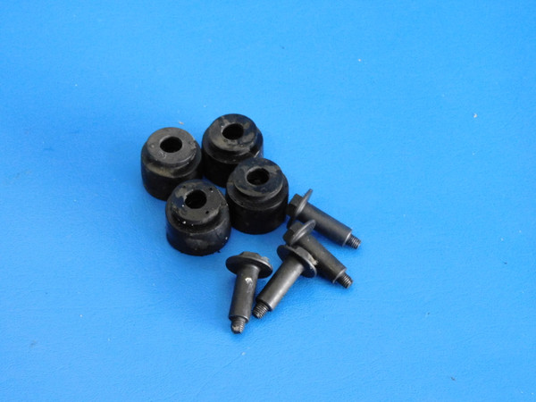Whirlpool Refrigerator ED2KHAXVS03 Compressor Bolts & Grommets 2183042 489473