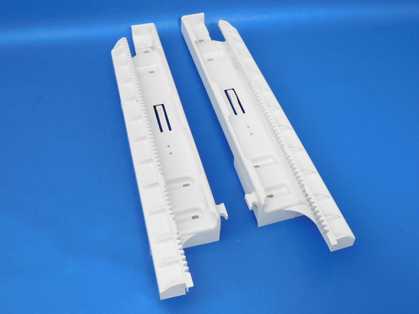 Dacor Refrigerator EF36BNDFSS Freezer Door Slide Brackets 128466-05 128466-06