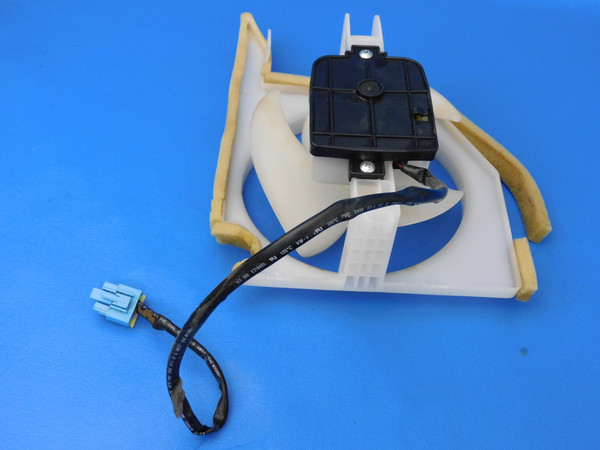 LG Side By Side Refrigerator LSXS22423B Condenser Fan 4681JB1029V