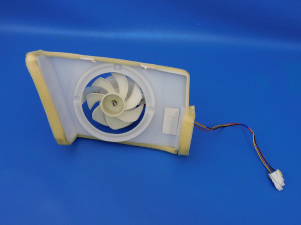 Kenmore Refrigerator 79579043313 4 Wire Evaporator Fan EAU63103209 MHN62322001