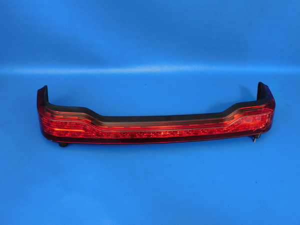 Harley Davidson 14-24 Touring OEM Tour Pac Trunk Light 67800093 (crack)