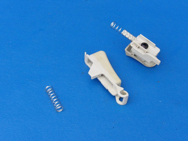 Remington 16" Electric Chainsaw 111174-01 Trigger Buttons