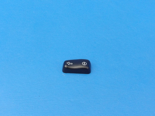 Harley-Davidson 14-23 Touring OEM Right Turn Signal/Info Button 71500063