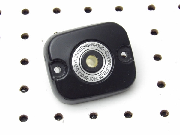 Harley-Davidson 96-04 Touring OEM Brake Master Cover  45030-03D