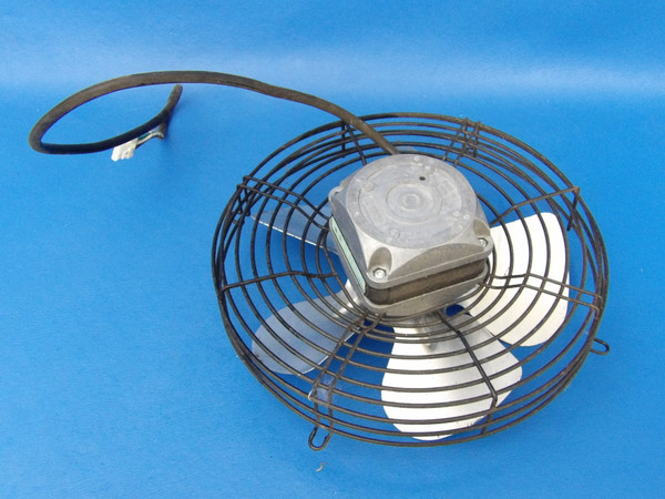 Centaur Plus Reach In Freezer CSD-1DF-BAL Condenser Fan M4Q045-CA27-04