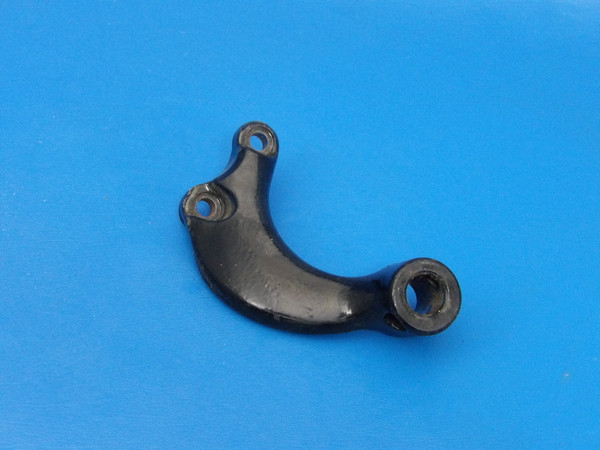 Harley-Davidson 04-17 Sportster XL200 Custom OEM RF Footpeg Support 42652-04