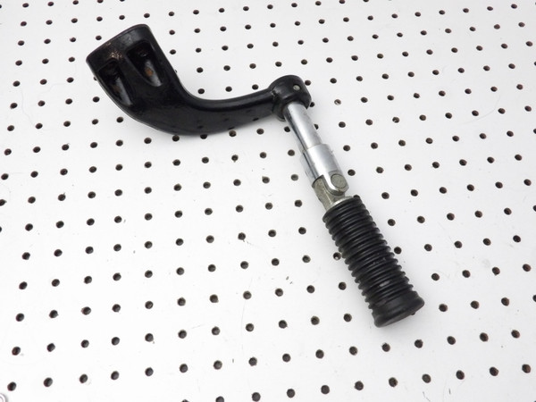 Harley-Davidson 04-09 Sportster XL883 OEM Right Front Footpeg Assembly 42971-04