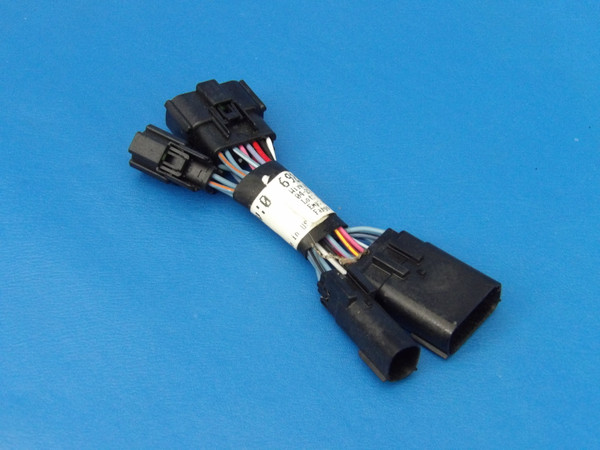 Harley-Davidson OEM Rear Speaker Interconnect Harness 69200714