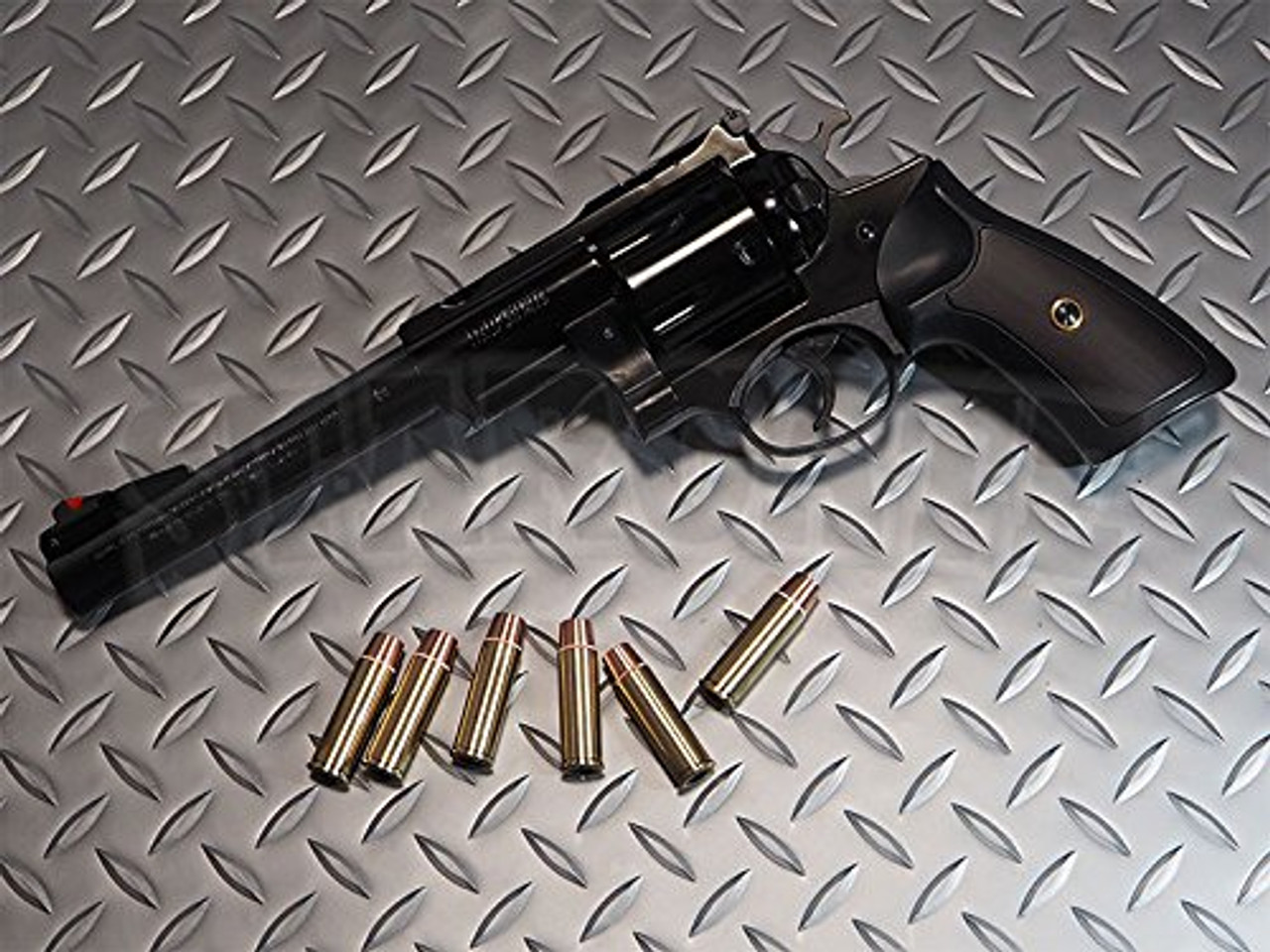 Muzzle left of Marushin Super Redhawk 7.5 inches Deep Black Gas revolver Airsoft gun
