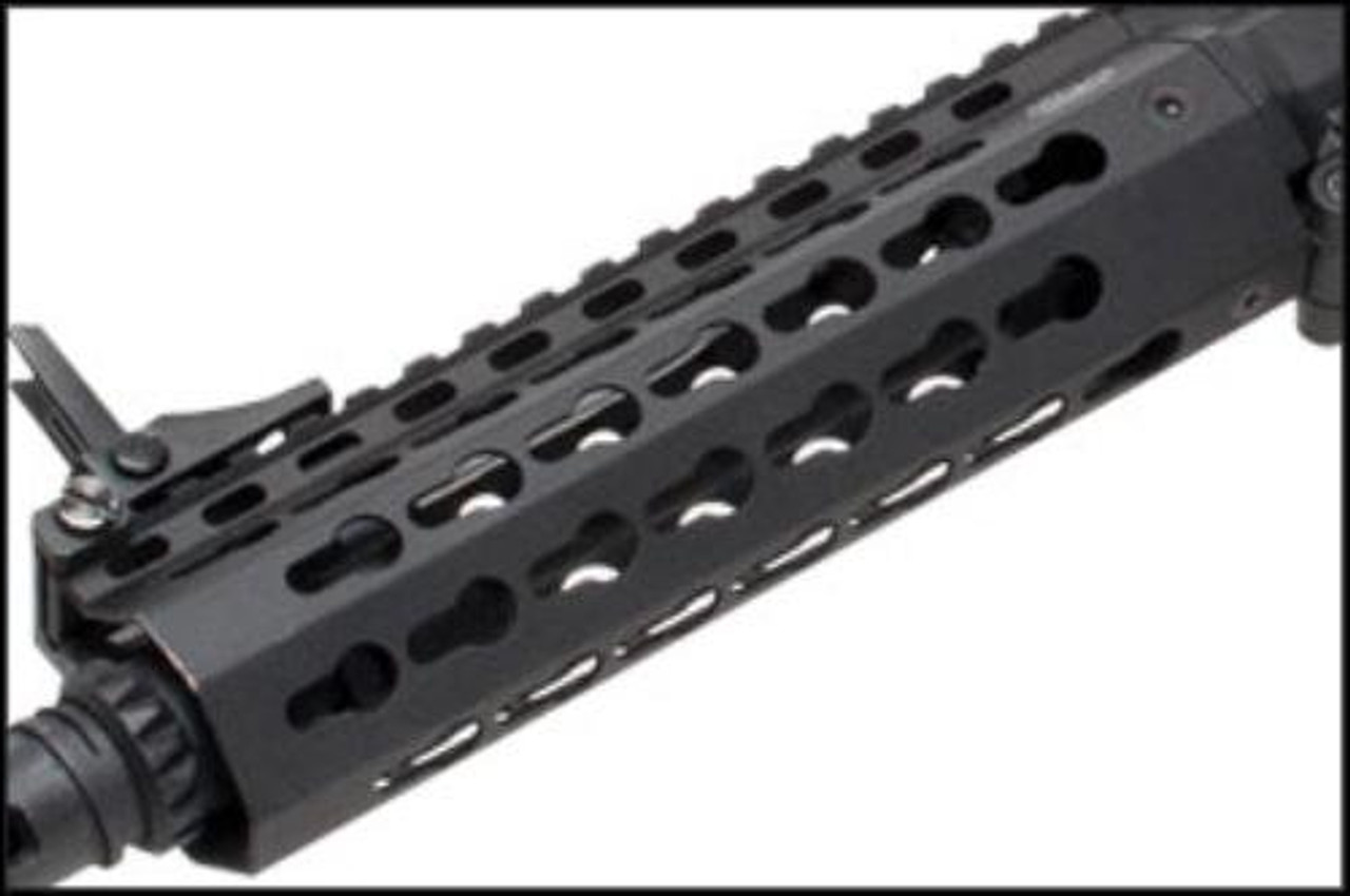 Muzzle of G&G ARMAMENT CM16 SRS black Airsoft electric rifle gun