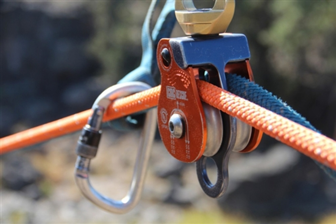 CMC Swivel Double Pulley
