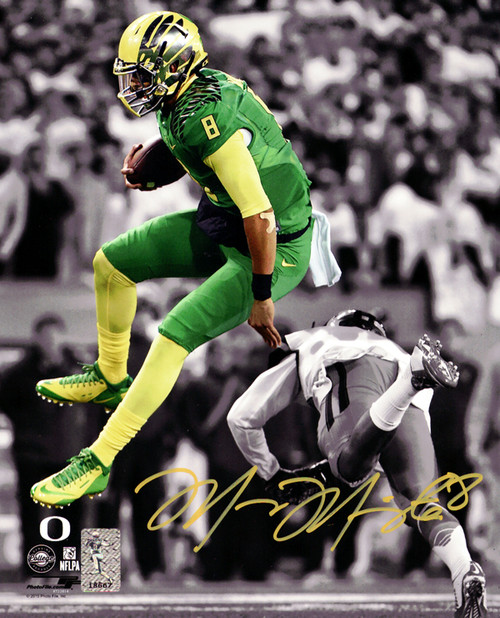 Marcus Mariota Autographed 8x10 Photo Oregon Ducks MM Holo Stock #89178