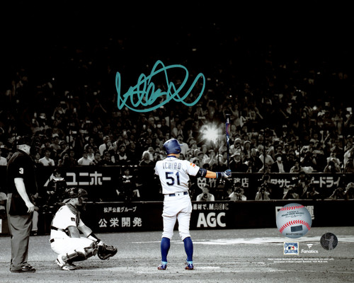 Ichiro Suzuki Autographed 8x10 Photo Seattle Mariners Spotlight Tokyo Dome Last Game IS Holo Stock #212168