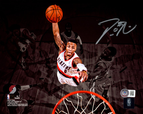 Damian Lillard Autographed 8X10 Photo Portland Trailblazers Dunking Spotlight Beckett BAS Witness Stock #214830