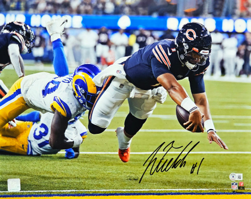 Justin Fields Autographed 16x20 Photo Chicago Bears Diving Beckett BAS Witness Stock #216736