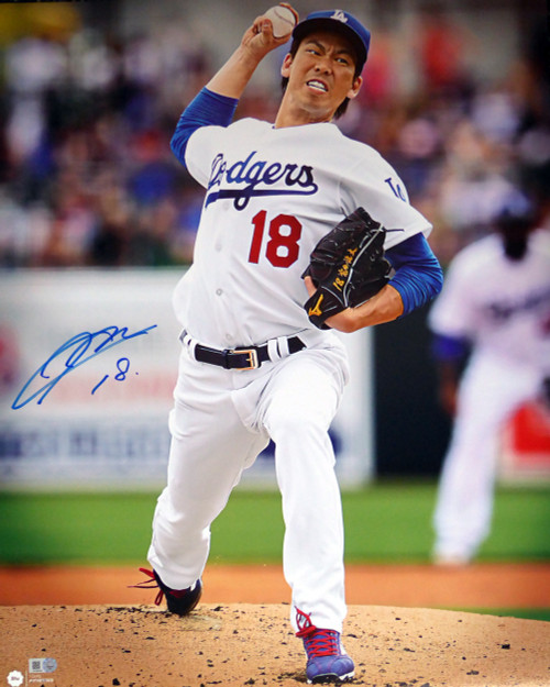 Kenta Maeda Autographed 16x20 Photo Los Angeles Dodgers MLB Holo Stock #104877