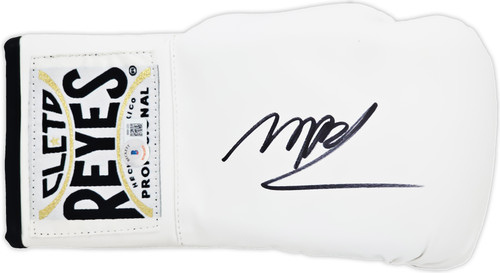 Michael B. Jordan Autographed White Reyes Boxing Glove Right Handed RH Beckett BAS Witness Stock #220644