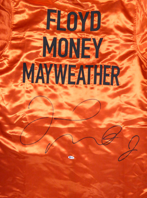 Floyd Mayweather Jr. Autographed Red Boxing Robe Beckett BAS Stock #121818