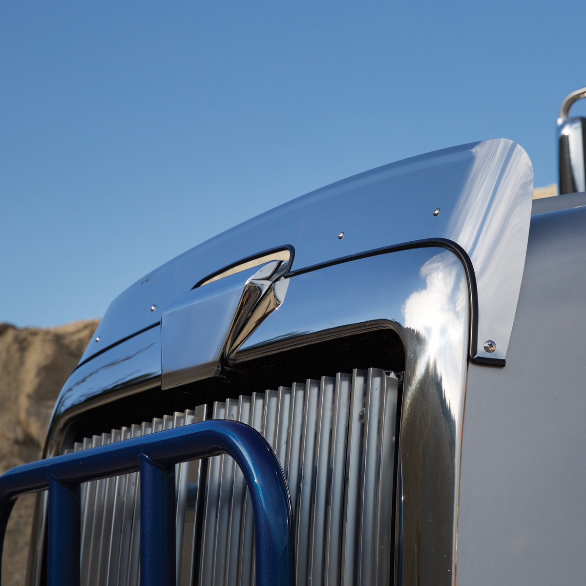 430 SS Bug Deflector For 2000-18 Western Star 4964 SX With High Visibility Hood
