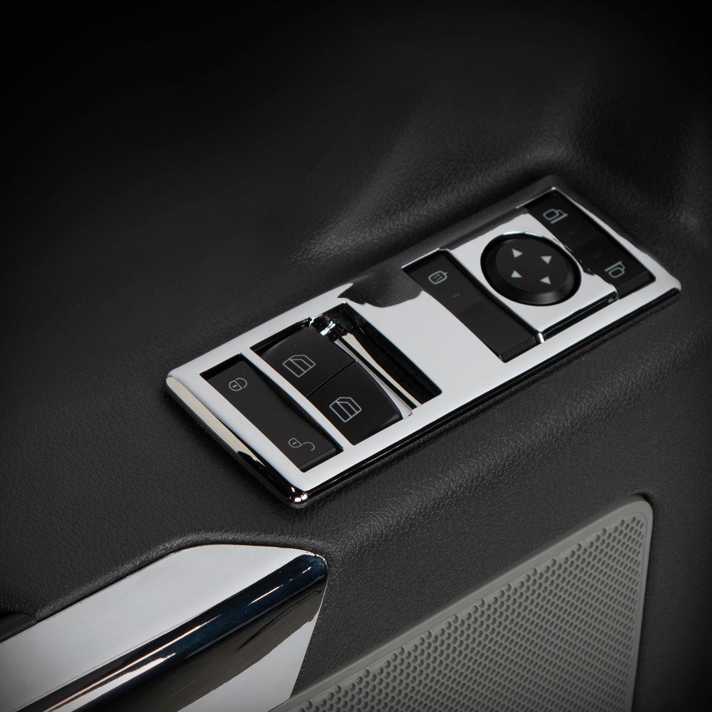 Chrome Door Switch Cover With Power Windows/Mirrors/Door Locks For 2018-2022 Freightliner Cascadia - Driver