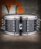 Mapex Black Panther Design Lab Maximus 14" x 6" Snare Drum – Piano Black (BPDLMH4600LPB) featuring a mahogany shell, vintage tone, and glossy black finish for classic sound and style.