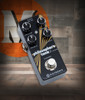 Pigtronix Philosopher’s Tone Optical Compressor Sustainer (PTM2) featuring boutique optical compression, extended sustain, and precise tone shaping for studio-grade guitar dynamics.