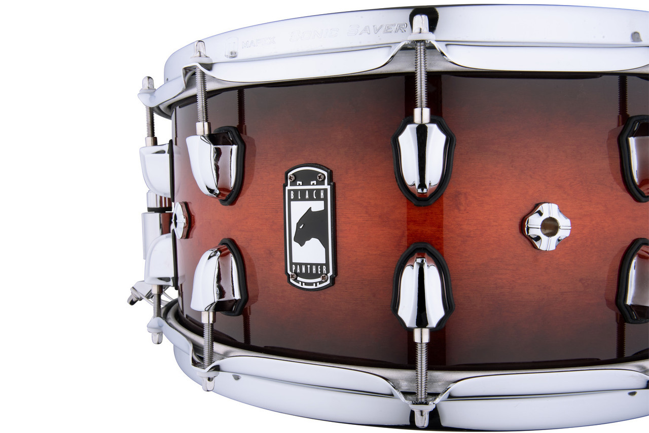 Mapex Black Panther Solidus 14" x 7" Snare Drum â€“ Red Black Burst (BPNML4700CVD) featuring a thick maple shell, deep tone, and high-volume projection for bold, dynamic performance.