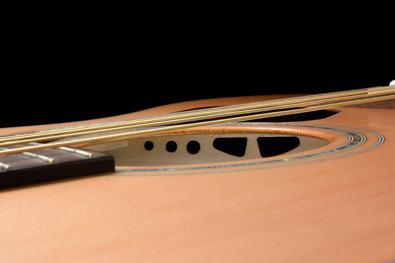 Walden G770CE Natura All-Solid Cedar-Mahogany Grand Auditorium Acoustic Cutaway-Electric - Satin Natural (G770C/W) | Musician Madness