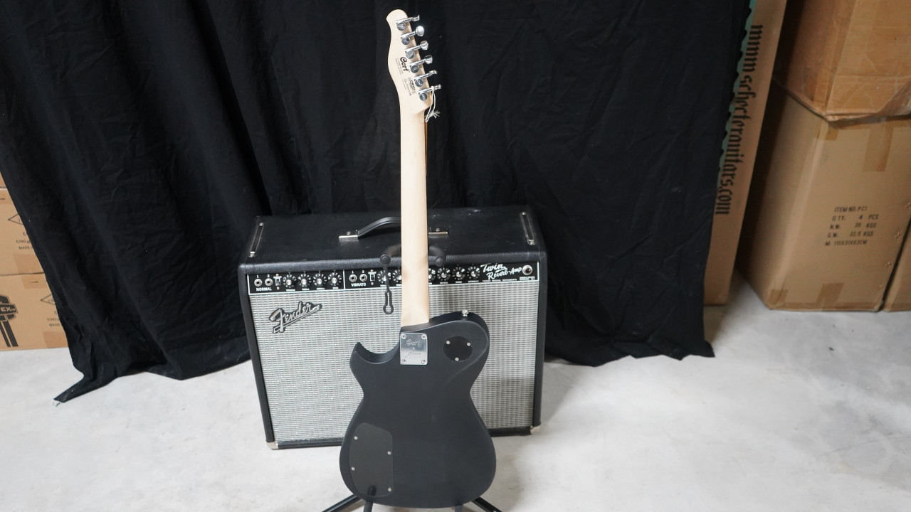 Manson Guitar Works Meta Series MBM-1 Matthew Bellamy Signature Guitar – Satin Black finish, sleek contoured body, powerful Manson pickups, and signature tone inspired by Muse’s frontman