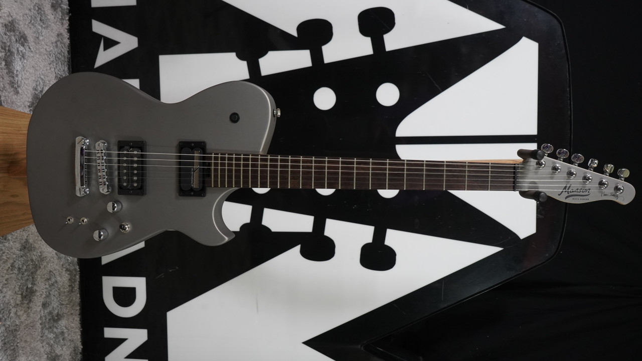 Manson Guitar Works Meta Series MBM-1 Matthew Bellamy Signature Guitar Starlight Silver w/Sustainiac