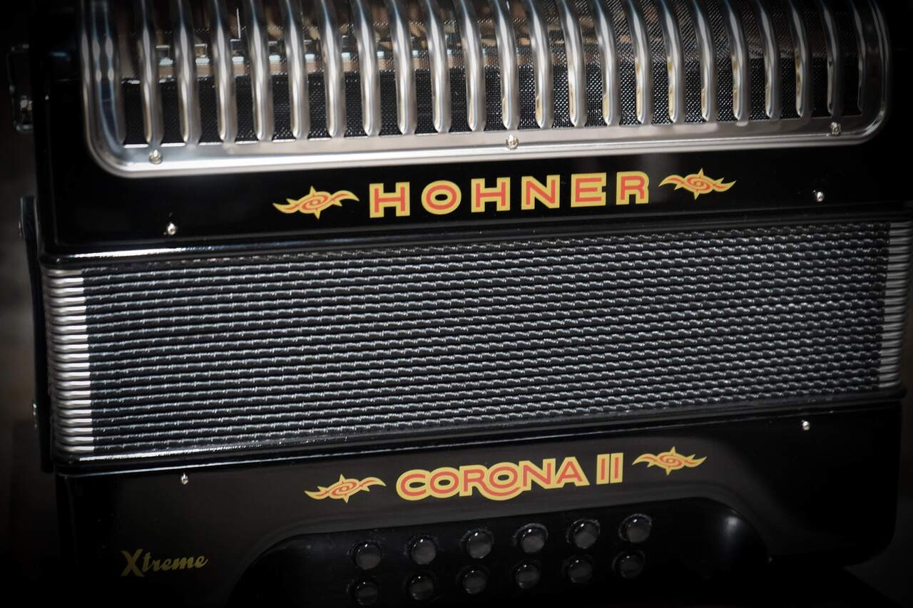Hohner Corona II XTREME FBbEb Accordion - Jet Black (CXFB