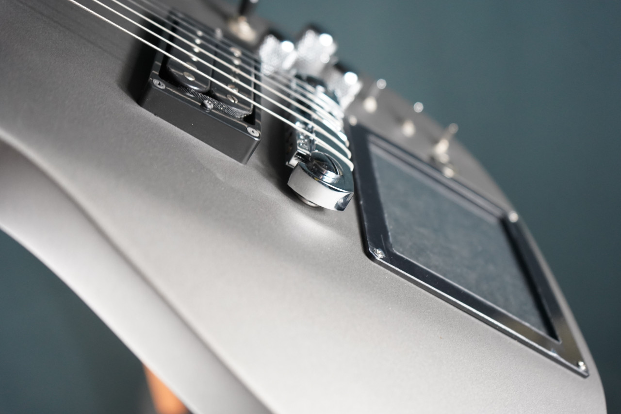 Cort/Manson Custom MBM-1 Matthew Bellamy Signature Guitar – Silver Satin finish with integrated XY pad, Sustainiac pickup system, and custom design inspired by Muse’s Matthew Bellamy
