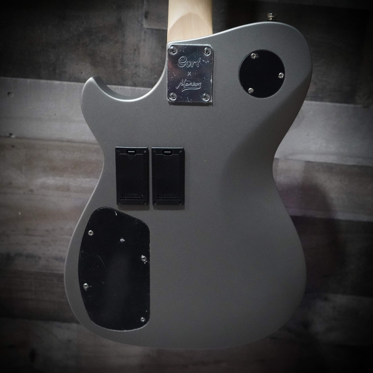 Cort/Manson Custom MBM-1 Matthew Bellamy Signature Guitar – Silver Satin finish with integrated XY pad, Sustainiac pickup system, and custom design inspired by Muse’s Matthew Bellamy