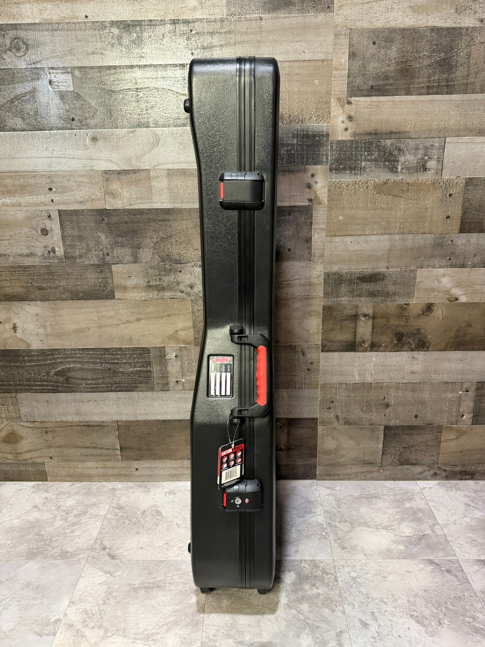 Gator GTR-CLASS ATA Molded Classical Guitar Case featuring a rugged ATA-grade exterior, plush padded interior, reinforced latches, and form-fit protection designed for standard classical guitars.