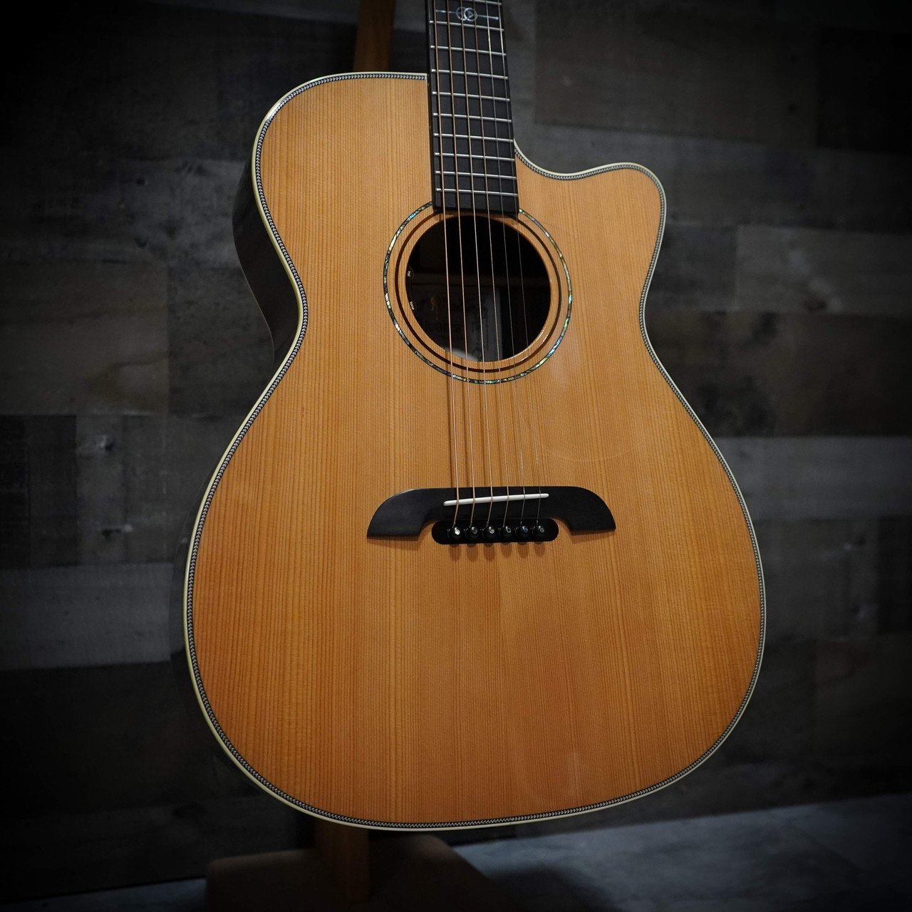 Alvarez Yairi Custom Masterworks WYMR1 Rosewood Acoustic Guitar