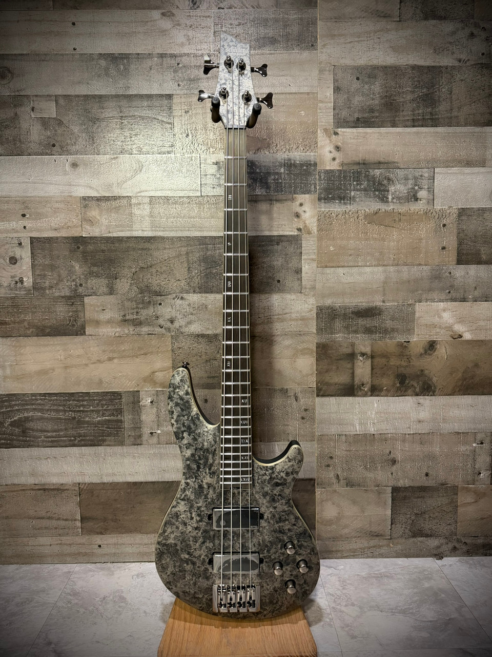 Schecter MVP C-4 Black Reign Electric Bass Guitar B-Stock-1 (913)