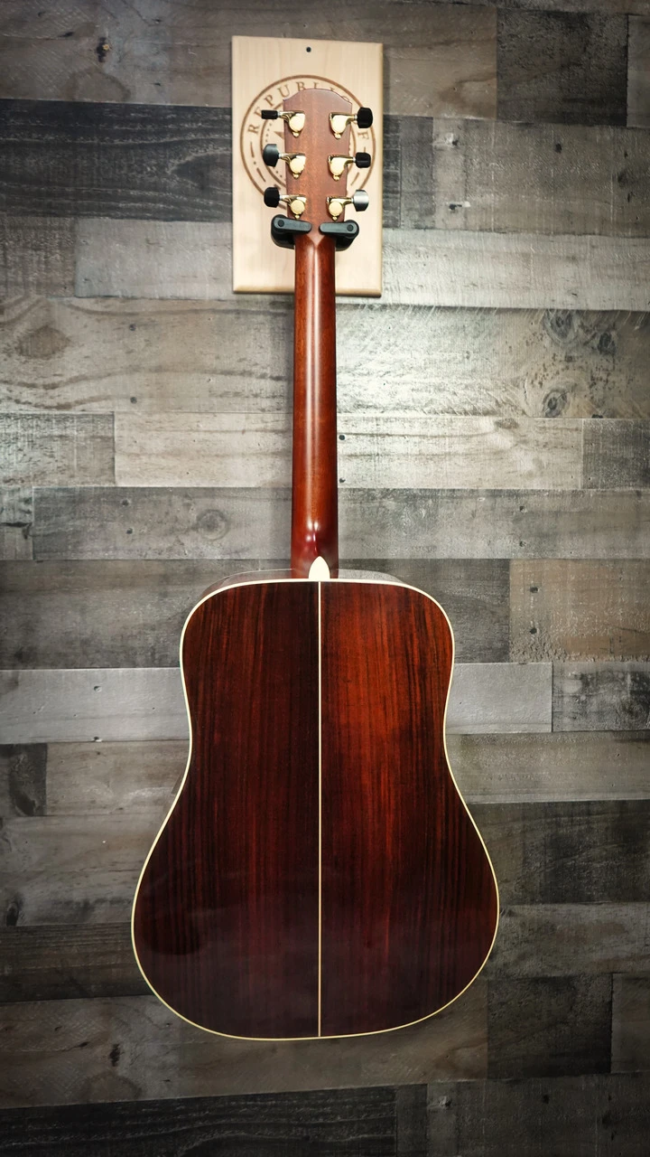 Alvarez Yairi DYM70 Brad Davis Signature Acoustic Guitar - Coffeeburst (DYM70) | Musician Madness