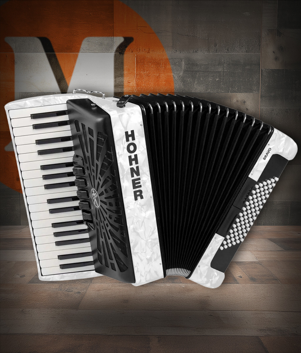 Hohner Bravo III 72 Chromatic Piano Key Accordion - Pearl White (BR72W)