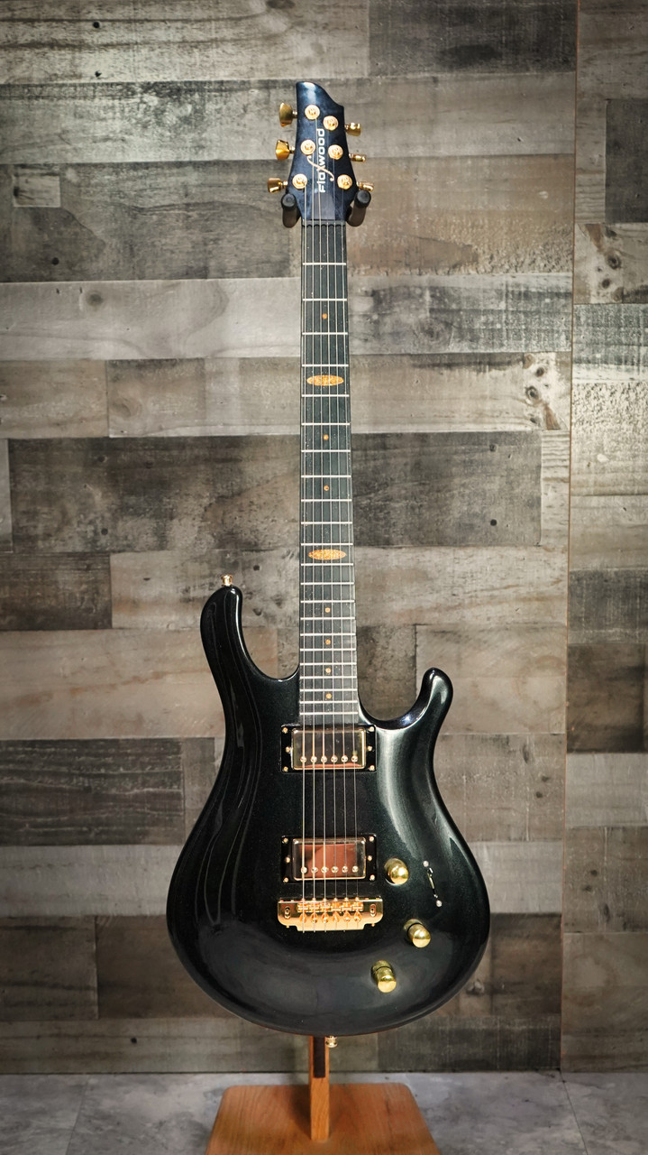 Flaxwood Rautia Glossy Black w/ Gold Hardware (Used) | Musician Madness