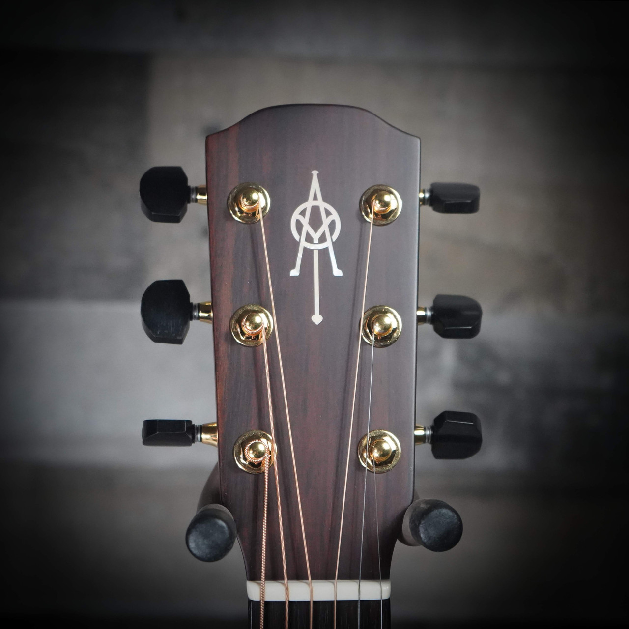 Alvarez Yairi DYM70 Sunburst Limited Edition Acoustic Guitar (B-Stock) | Musician Madness