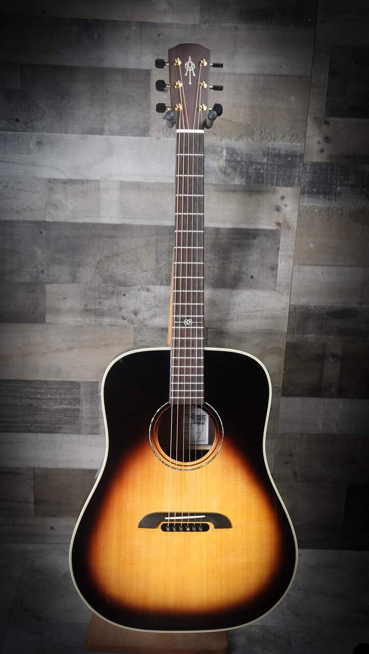 Alvarez Yairi DYM70 Sunburst Limited Edition Acoustic Guitar (B-Stock) | Musician Madness