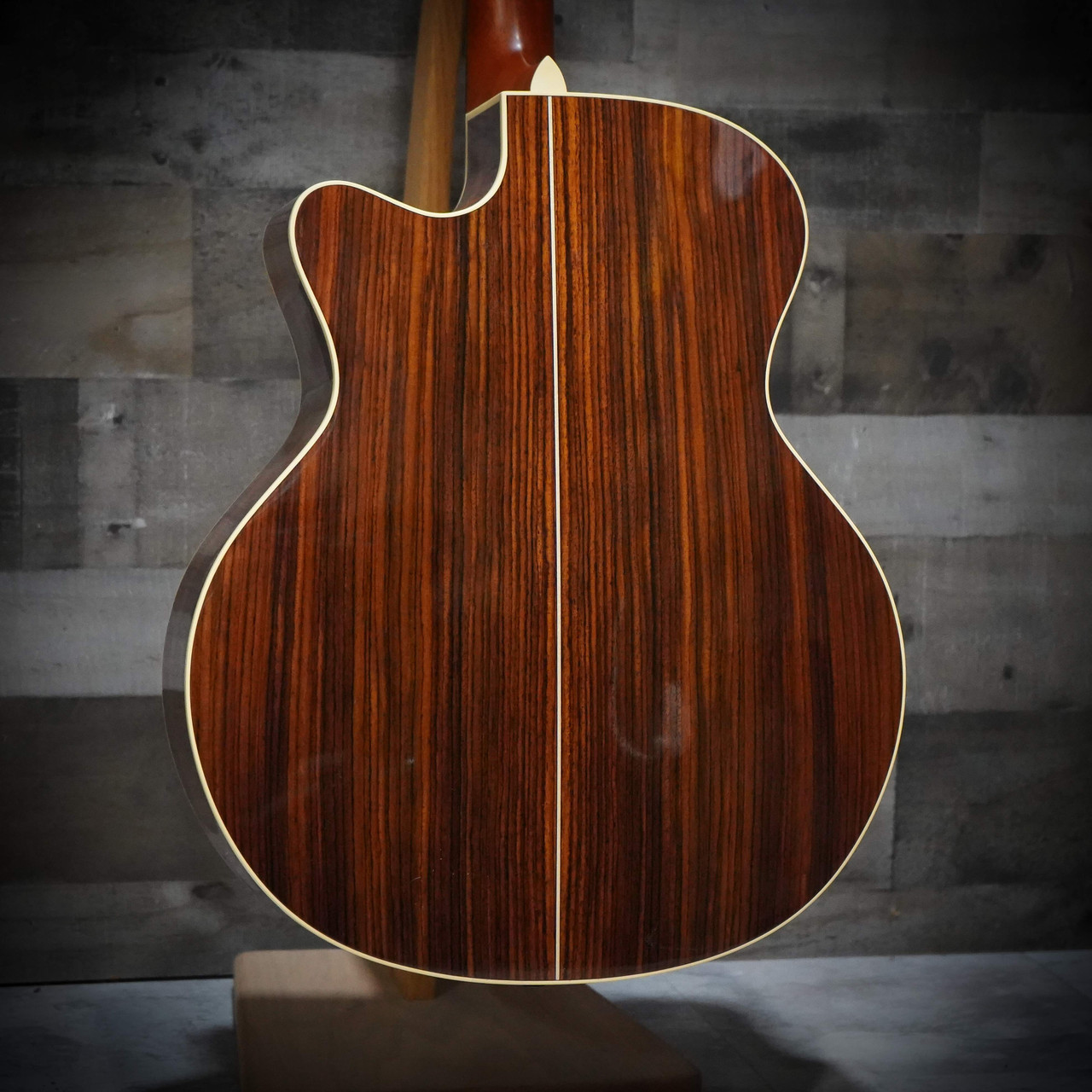 Alvarez Yairi YB70CE8 Baritone 8-String Acoustic Guitar (Handmade in Japan)