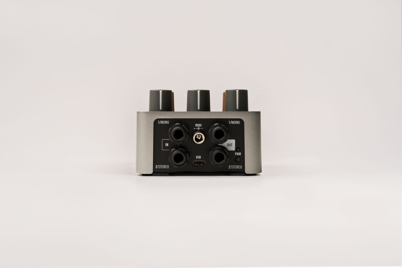 Universal Audio UAFX OX-STOMP Dynamic Speaker Emulator (UA-OX-STOMP-U) | Musician Madness